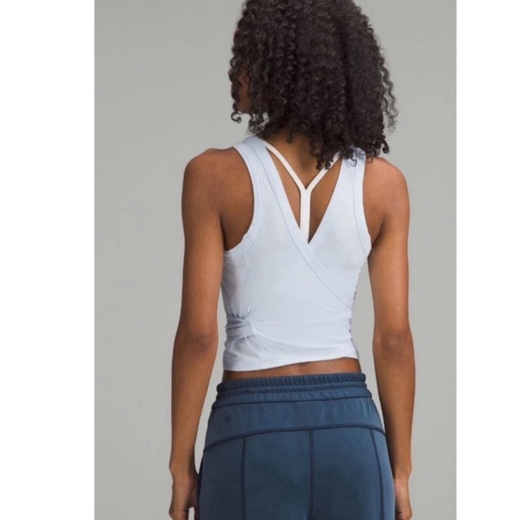 Lululemon Its a Tie Tank Top in White - Picture 2 of 6